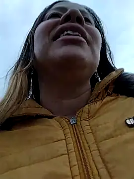 LaraCaliente online show from October 2025 09:28:02 PM