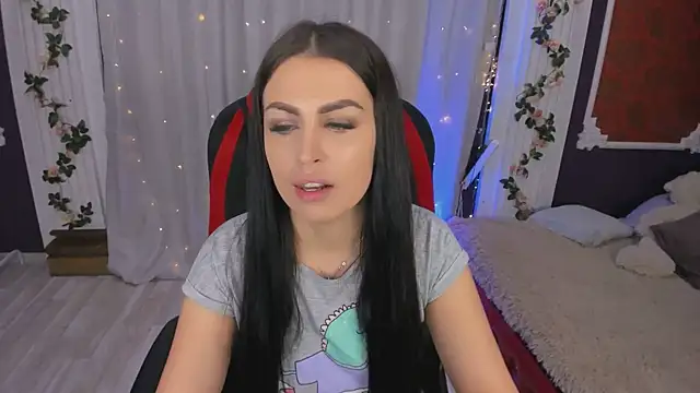 KatrinaBlaze online show from November 2025 08:35:01 AM