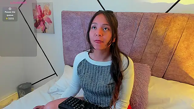 Snapshot of Julieta_Lein chatting on October 2025 01:13:01 AM Julieta Lein online show from October 2025 01:13:01 AM