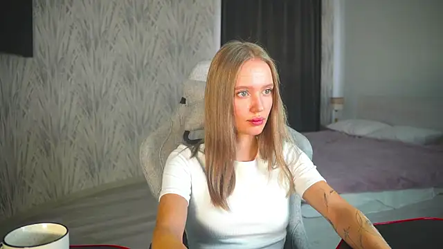 AlyssaSelmon online show from September 2025 03:27:02 AM