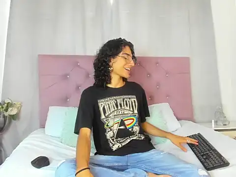 EthanBlackwoodd online show from October 2025 07:47:02 PM