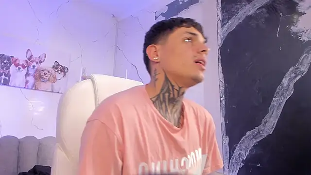 Declan-Fox online show from November 2025 04:13:02 AM