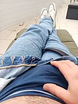 fullystroked online show from September 2025 12:18:01 PM