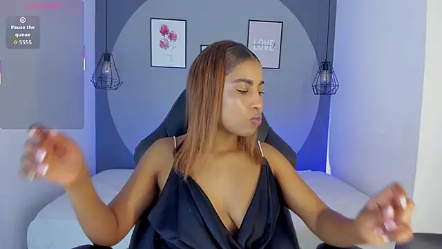 selena monroy online show from October 2025 11:23:02 AM