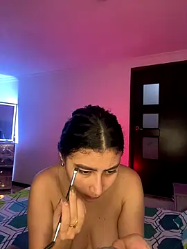 Isabella Montoya online show from October 2025 04:19:01 PM