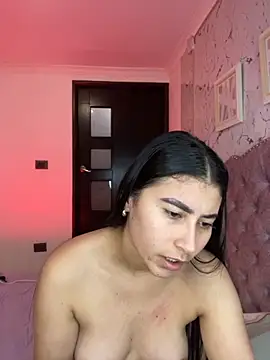 Isabella Montoya online show from October 2025 04:07:01 PM