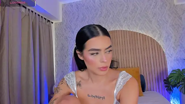 Sophiie Belle online show from October 2025 02:13:01 PM