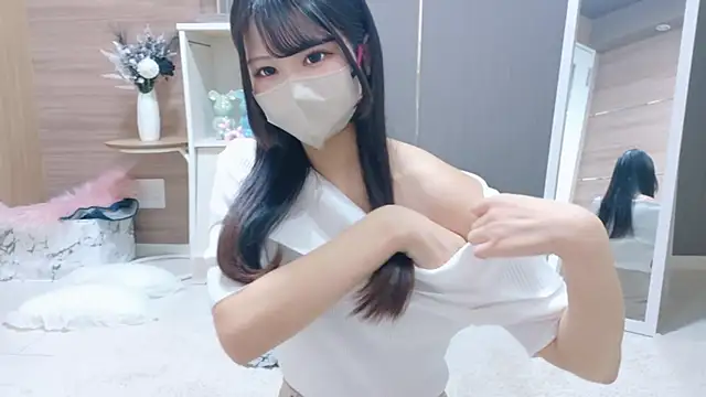 Snapshot of Ruru-shuv chatting on September 2025 09:14:02 AM Ruru-shuv online show from September 2025 09:14:02 AM