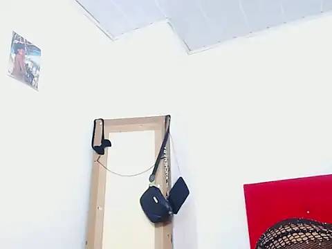 Snapshot of whitneytt chatting on September 2025 06:28:02 AM whitneytt online show from September 2025 06:28:02 AM