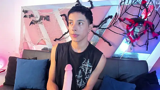 Snapshot of EstivenSallas chatting on October 2025 08:17:02 PM EstivenSallas online show from October 2025 08:17:02 PM