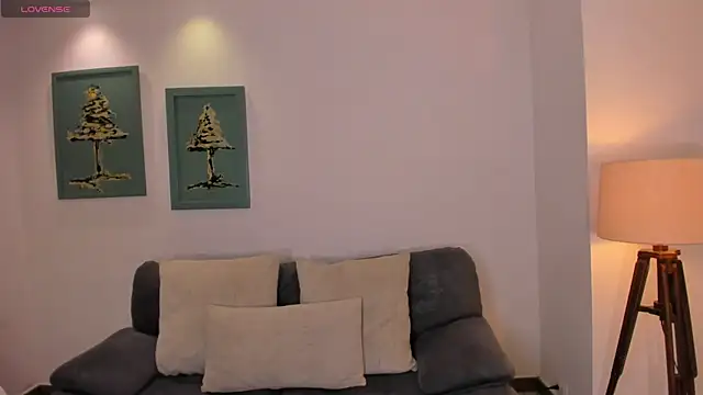 Snapshot of KatieAngelX chatting on November 2025 10:59:02 AM KatieAngelX online show from November 2025 10:59:02 AM