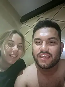 Snapshot of coupleyys chatting on September 2025 02:33:01 AM coupleyys online show from September 2025 02:33:01 AM