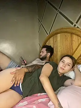 Snapshot of coupleyys chatting on October 2025 08:53:02 PM coupleyys online show from October 2025 08:53:02 PM