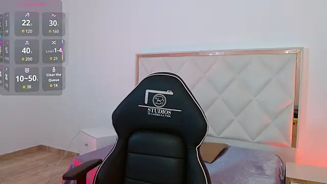 Snapshot of NANAKY_TAY chatting on October 2025 12:04:02 PM NANAKY TAY online show from October 2025 12:04:02 PM