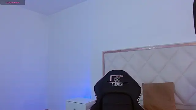 Snapshot of NANAKY_TAY chatting on October 2025 12:06:01 PM NANAKY TAY online show from October 2025 12:06:01 PM