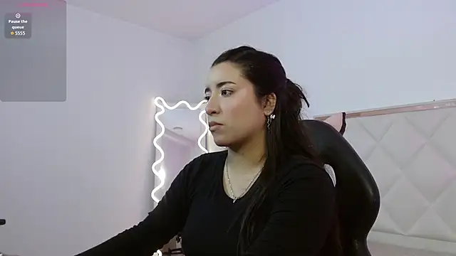 Snapshot of NANAKY_TAY chatting on October 2025 12:01:02 PM NANAKY TAY online show from October 2025 12:01:02 PM