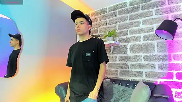 kevinn blue1 online show from November 2025 05:24:01 PM