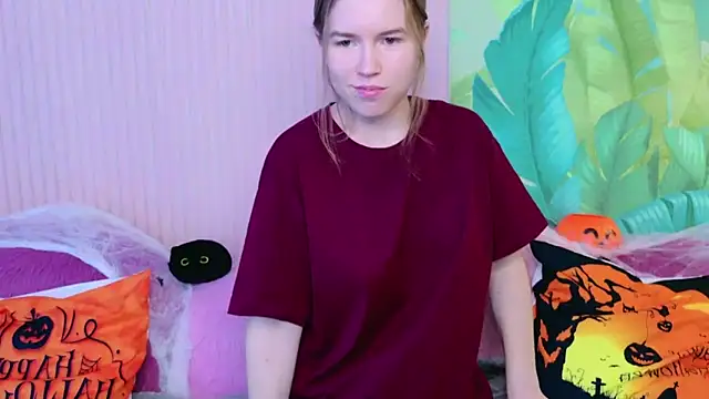 Snapshot of Alida_Brice chatting on October 2025 06:17:01 AM Alida Brice online show from October 2025 06:17:01 AM