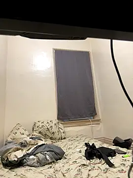 Snapshot of LeoPR00 chatting on September 2025 10:33:02 PM LeoPR00 online show from September 2025 10:33:02 PM