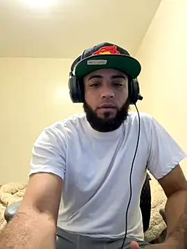 Snapshot of LeoPR00 chatting on October 2025 02:31:01 PM LeoPR00 online show from October 2025 02:31:01 PM