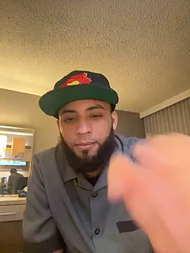 Snapshot of LeoPR00 chatting on November 2025 11:25:02 PM LeoPR00 online show from November 2025 11:25:02 PM