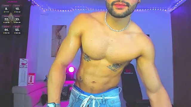 Snapshot of JordanRossie chatting on October 2025 12:08:02 AM JordanRossie online show from October 2025 12:08:02 AM