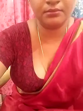 Snapshot of Tamil_Kayal_kutty chatting on September 2025 08:58:01 AM Tamil Kayal kutty online show from September 2025 08:58:01 AM