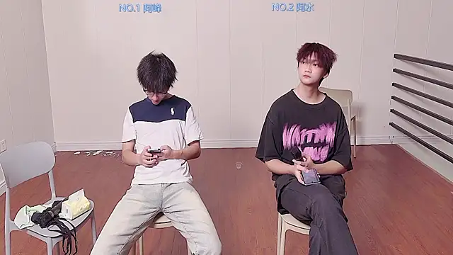 huayang001 online show from September 2025 02:29:02 PM