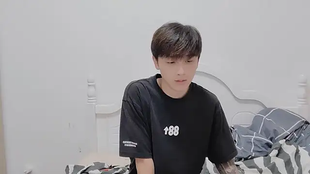 Snapshot of xiaoyi2563 chatting on October 2025 12:38:01 PM xiaoyi2563 online show from October 2025 12:38:01 PM