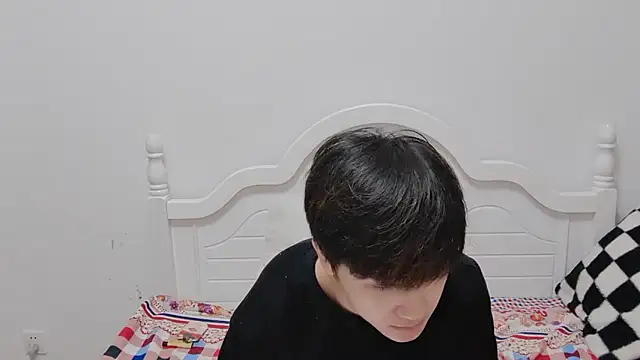 Snapshot of xiaoyi2563 chatting on October 2025 01:51:01 PM xiaoyi2563 online show from October 2025 01:51:01 PM