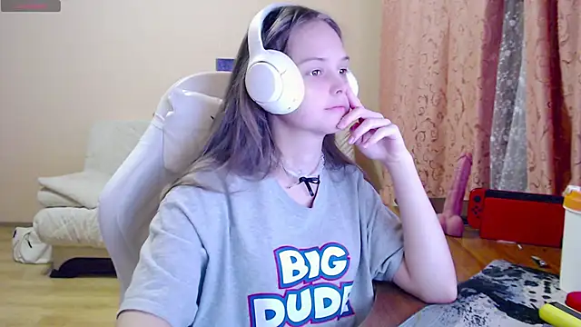 SharybbFace online show from November 2025 03:11:01 PM