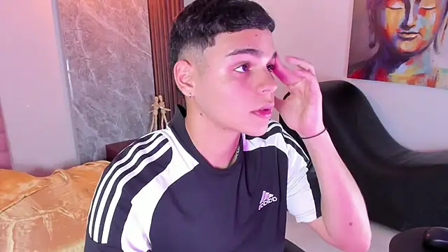 james jonnes online show from October 2025 08:07:02 PM