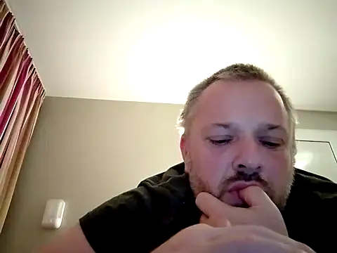 Yannor36 online show from September 2025 10:22:01 PM