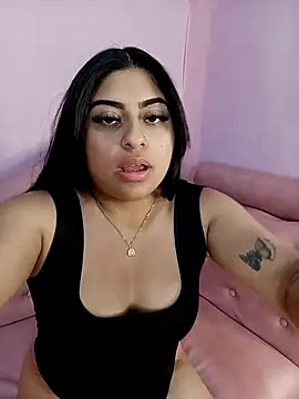 TifanieJones online show from September 2025 01:20:02 AM