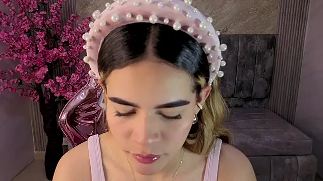 Snapshot of lilith4_s chatting on October 2025 03:07:02 AM lilith4 s online show from October 2025 03:07:02 AM