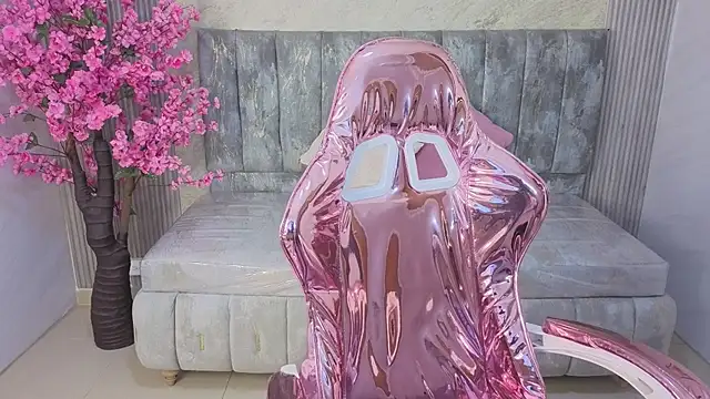 Snapshot of lilith4_s chatting on October 2025 08:13:02 PM lilith4 s online show from October 2025 08:13:02 PM