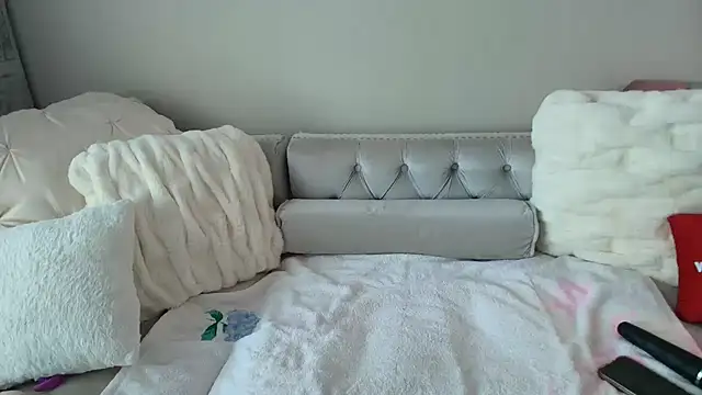 Snapshot of BarbieKarly chatting on September 2025 07:30:02 PM BarbieKarly online show from September 2025 07:30:02 PM