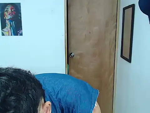 Snapshot of your_boy_hot chatting on October 2025 12:44:01 AM your boy hot online show from October 2025 12:44:01 AM