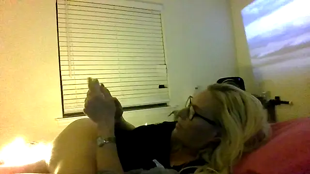 JemTastic online show from September 2025 01:40:01 AM