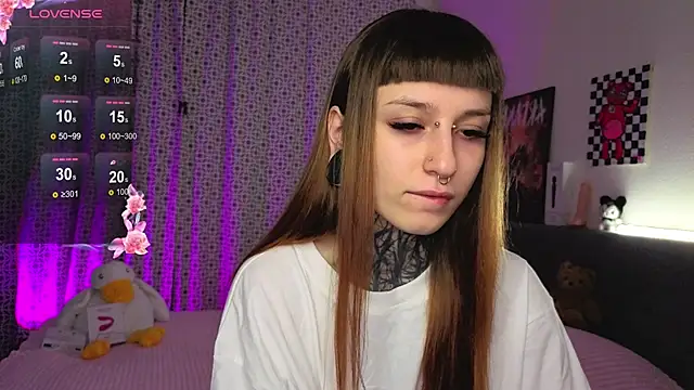 LilithPoison online show from October 2025 06:02:01 PM