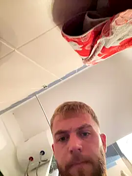 Snapshot of Iuny_21 chatting on October 2025 01:50:02 AM Iuny 21 online show from October 2025 01:50:02 AM