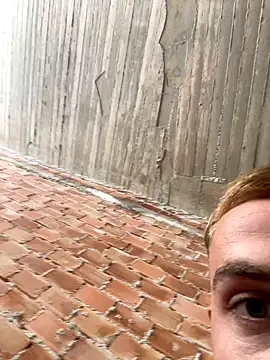 Snapshot of Iuny_21 chatting on October 2025 09:53:02 AM Iuny 21 online show from October 2025 09:53:02 AM