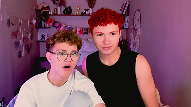 Snapshot of NathanCurl chatting on October 2025 10:19:02 AM NathanCurl online show from October 2025 10:19:02 AM