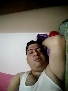 Snapshot of Love40777 chatting on November 2025 09:46:01 PM Love40777 online show from November 2025 09:46:01 PM