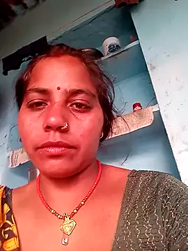 Snapshot of Hot_kadi83 chatting on October 2025 01:16:01 AM Hot kadi83 online show from October 2025 01:16:01 AM