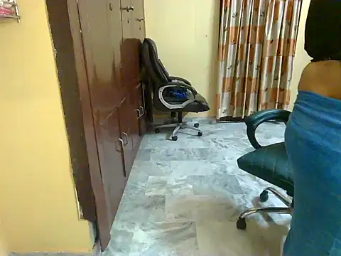 veena kaur online show from September 2025 02:44:01 PM