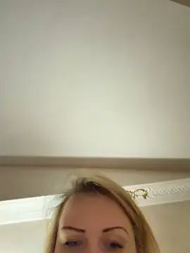 Piccolamonella29 online show from November 2025 01:31:01 PM