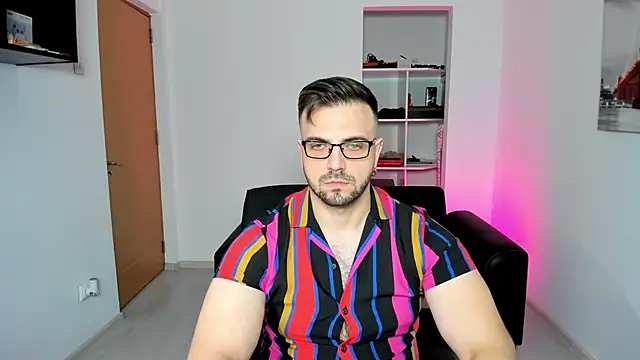 Snapshot of Jace_Thorne chatting on October 2025 06:20:01 PM Jace Thorne online show from October 2025 06:20:01 PM