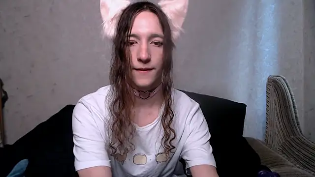 SilverMuse  online show from September 2025 04:49:02 AM