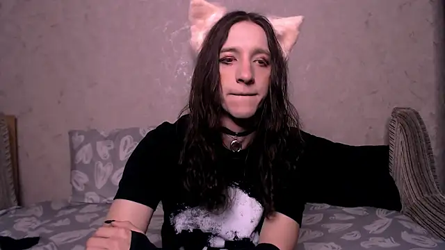 SilverMuse  online show from October 2025 01:49:02 AM